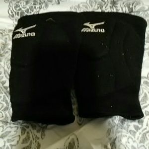 Volleyball knee pads